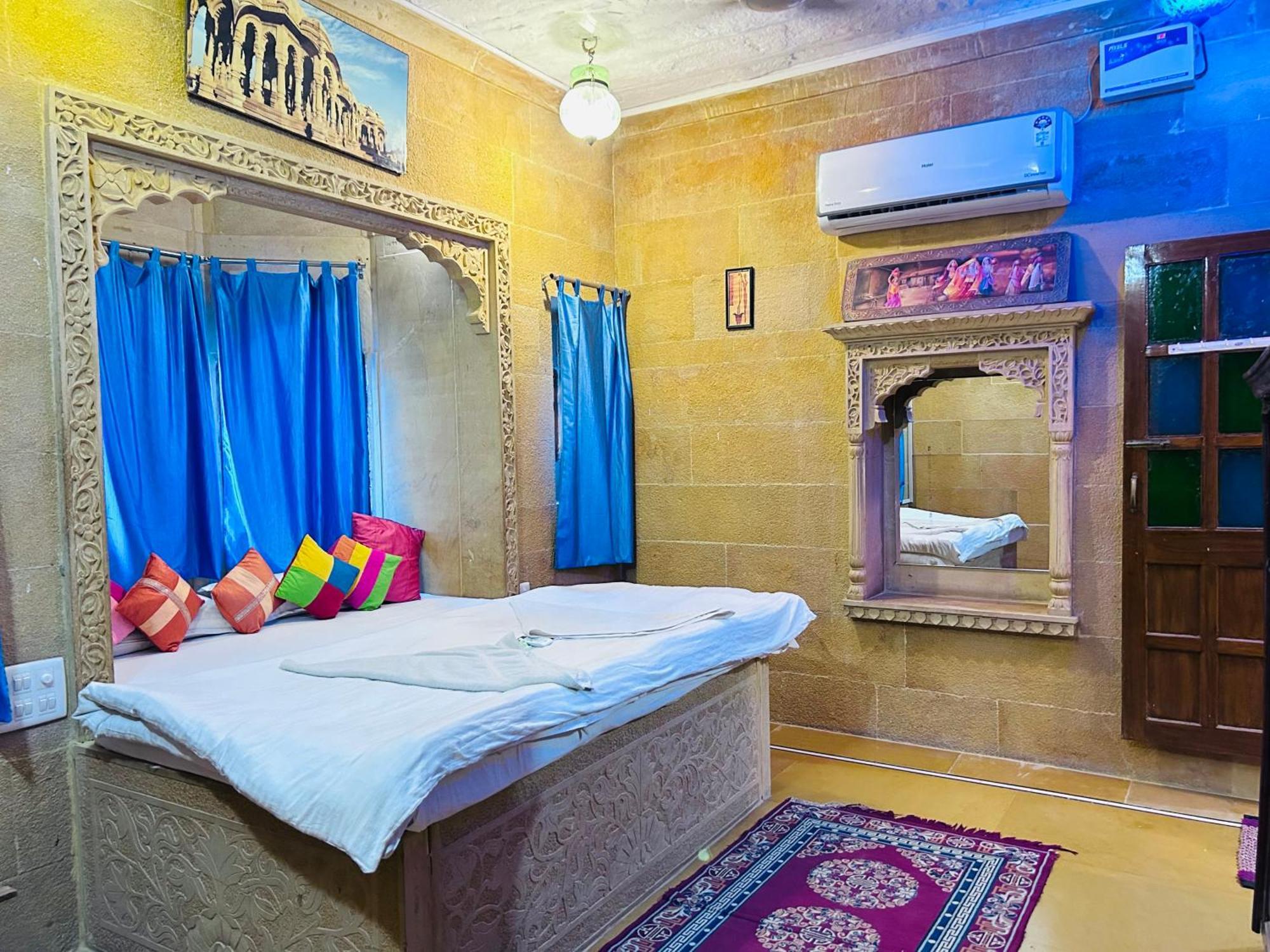 Hotel Pol Haveli Jaisalmer Eksteriør bilde