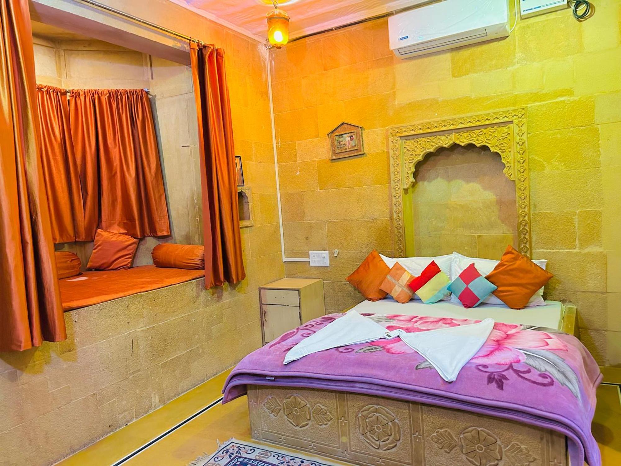 Hotel Pol Haveli Jaisalmer Eksteriør bilde